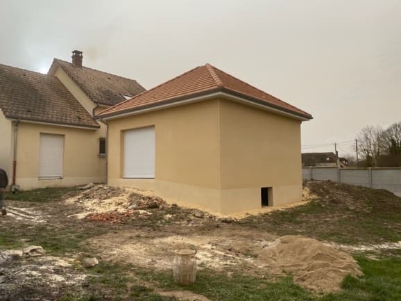Extension sous toiture traditionnelle à Saint-Aubin