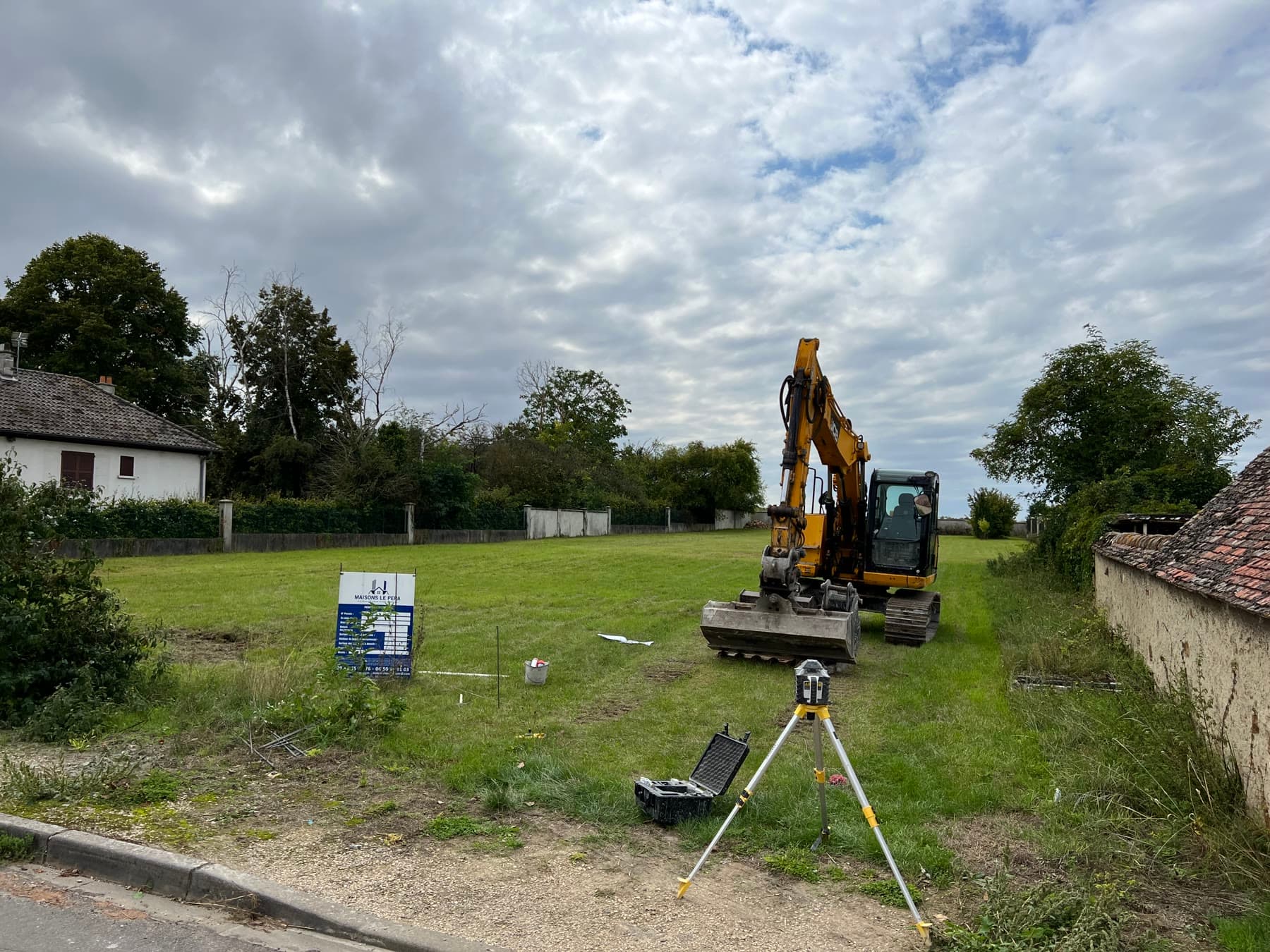 Terrain avant le démarrage du chantier.